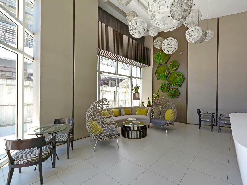 Currency Serviced Suites Pasig City Екстериор снимка