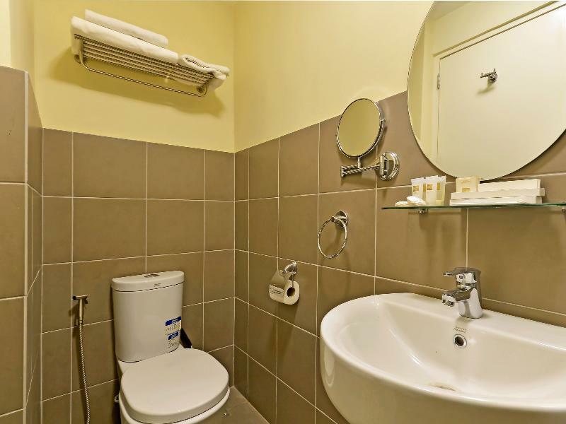 Currency Serviced Suites Pasig City Екстериор снимка