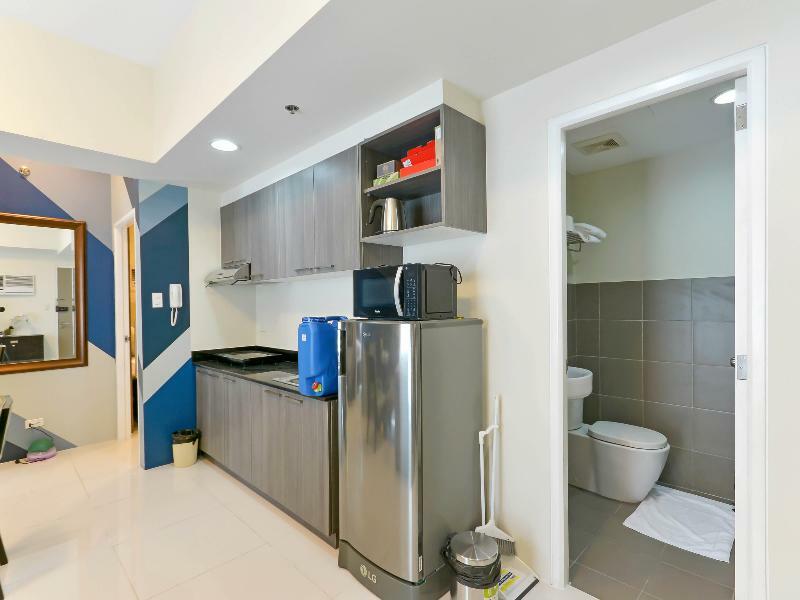Currency Serviced Suites Pasig City Екстериор снимка