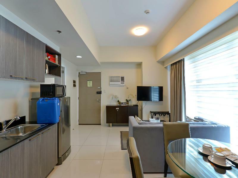 Currency Serviced Suites Pasig City Екстериор снимка