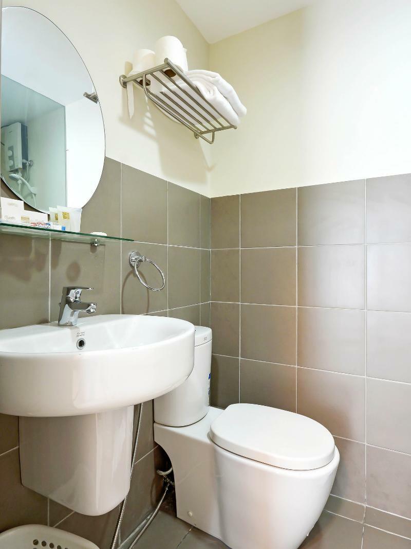 Currency Serviced Suites Pasig City Екстериор снимка
